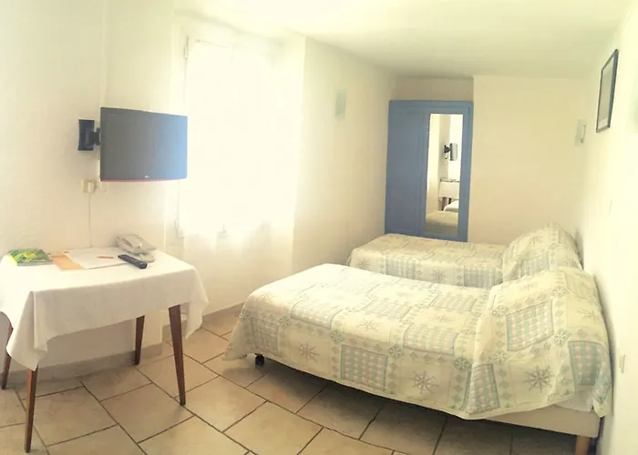 Hotel Les Callunes 2*