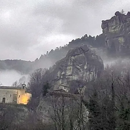 Les Callunes 2* Annot