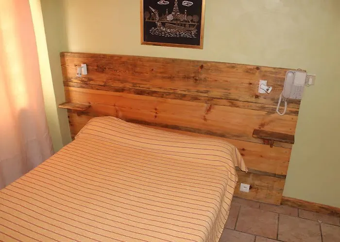 Hotel Les Callunes Anciennement Le Beauséjour Annot